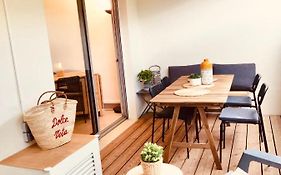 Mandelieu Grand Studio Avec Piscine Et Proche De La Mer